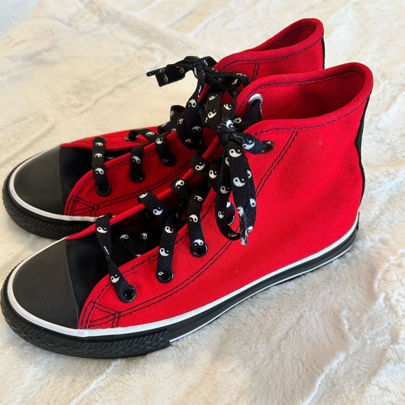 NWIB kids Converse yin-yang Chuck Taylor high tops - Picture 3 of 5